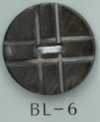 BL-6 Bottone in conchiglia a 2 fori con croce