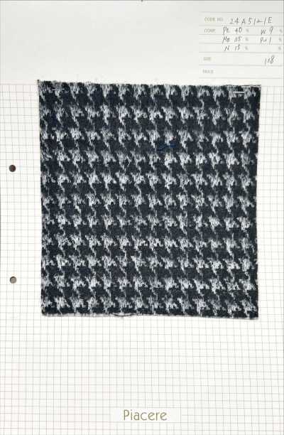 24A5121E Jacquard shaggy in mohair a motivo pied-de-poule