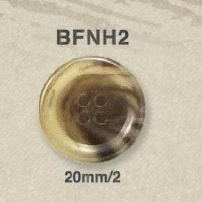 Bottone In Resina Urea Con Quattro Fori Sulla Parte Anteriore.