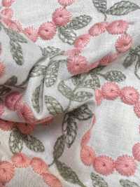 4027-848-1 Pizzo Con Fiori Di Pon-pon E Ricamo Su Tessuto Di Cotone[Tessile / Tessuto] HOKKOH Immagini aggiuntive