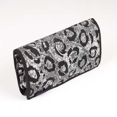 06437 Borsa da cucito nera e bianca (BOHIN)