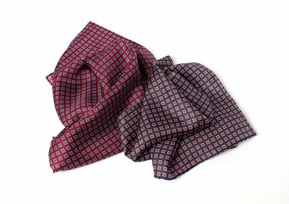 PNC-2 Foulard, seta stampata italiana, motivo Komon, blu/rosso vino