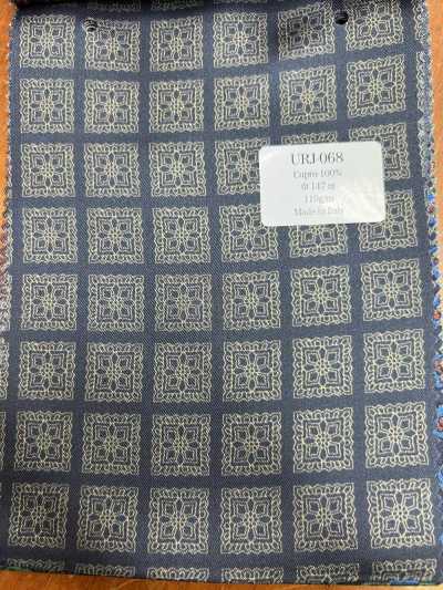 URJ-068 Fodera stampata 100% cupro di produzione italiana, base blu navy, motivo beige