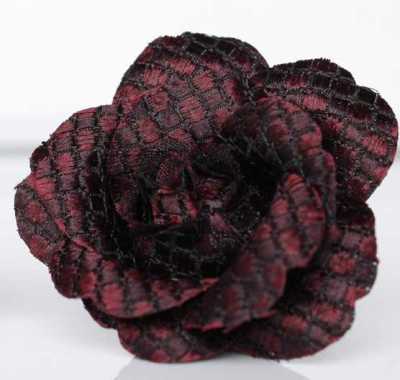 BTA-987 Boutonnière in jacquard di seta prodotta in Giappone, motivo Kanoko, bordeaux