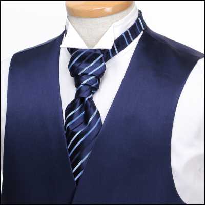 VYT-01 Cravatta Ascot in seta VANNERS britannica (Euro Tie) a righe blu navy