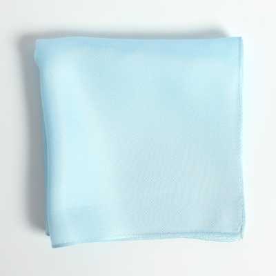 CF-1158 Fazzoletto di seta 16 momme, tessitura twill, azzurro chiaro, prodotto in Giappone
